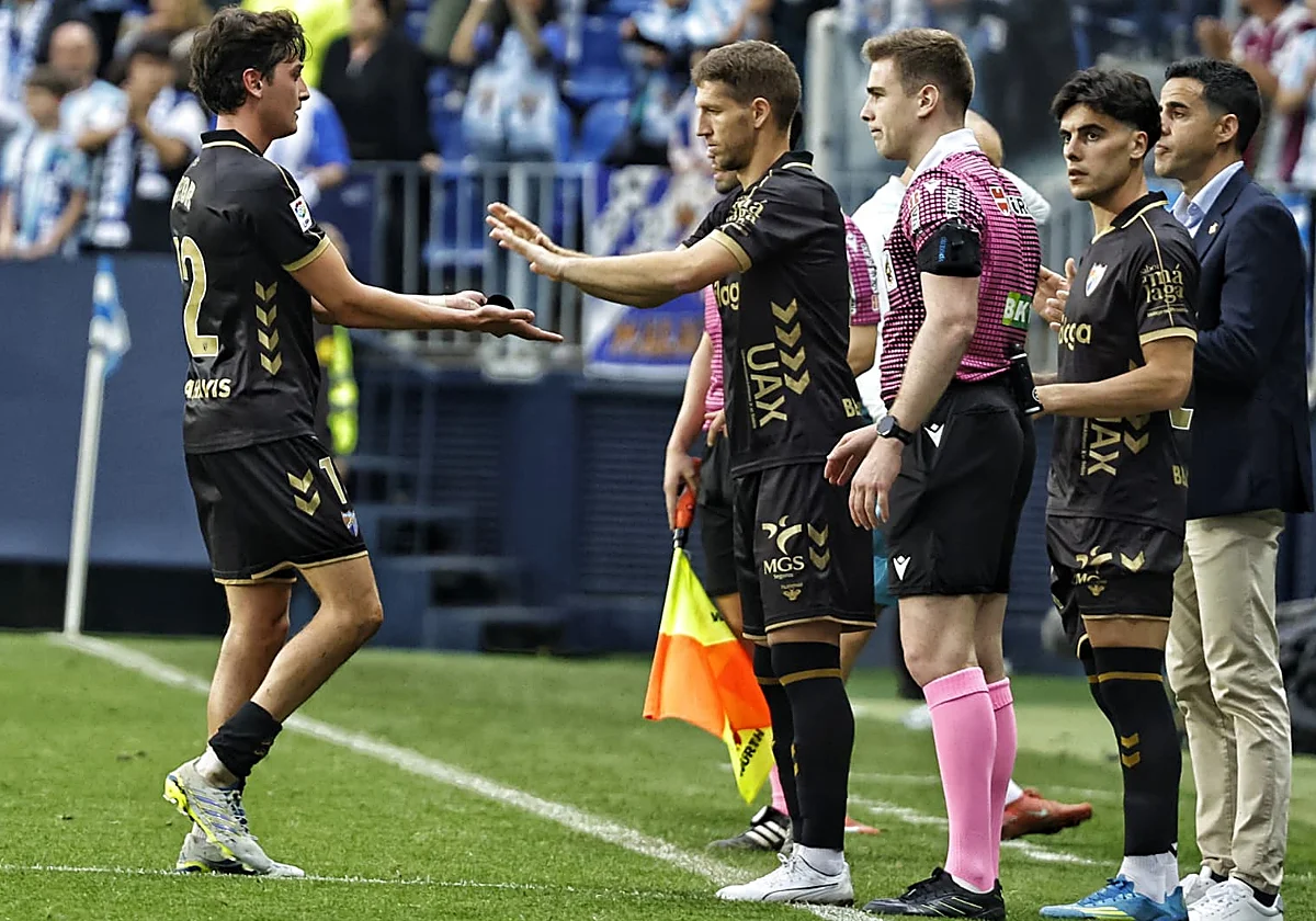 El Málaga gana variantes en el eje de la zona medular