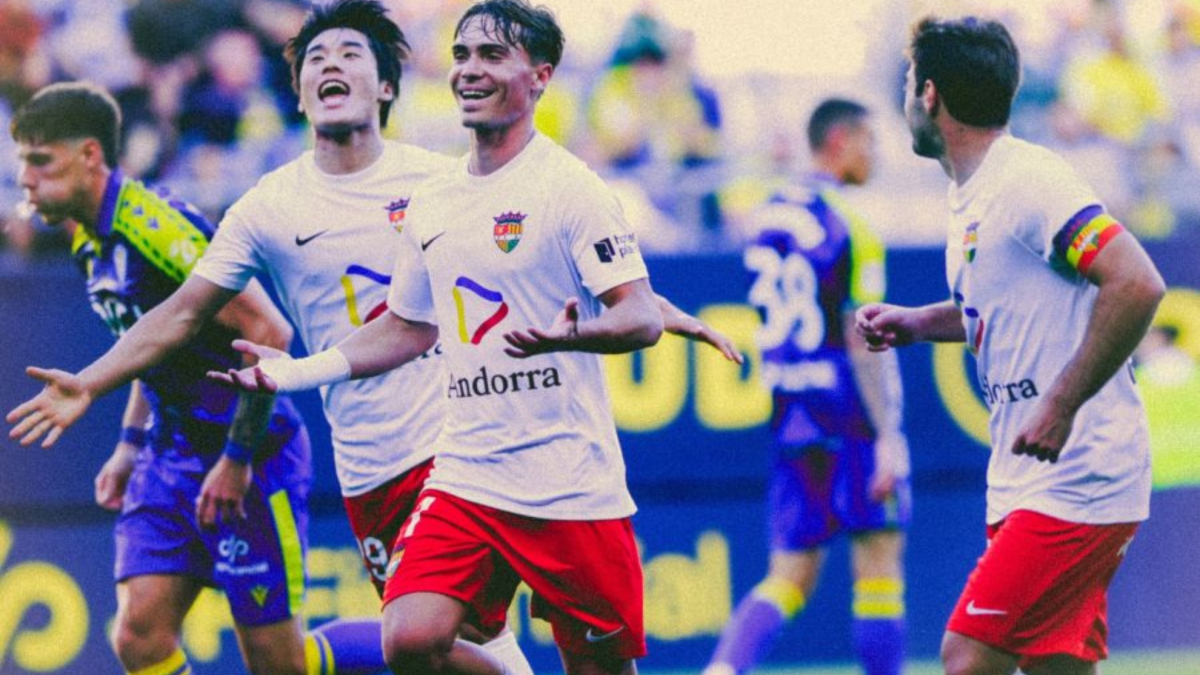 El Cádiz va cuesta abajo y sin frenos