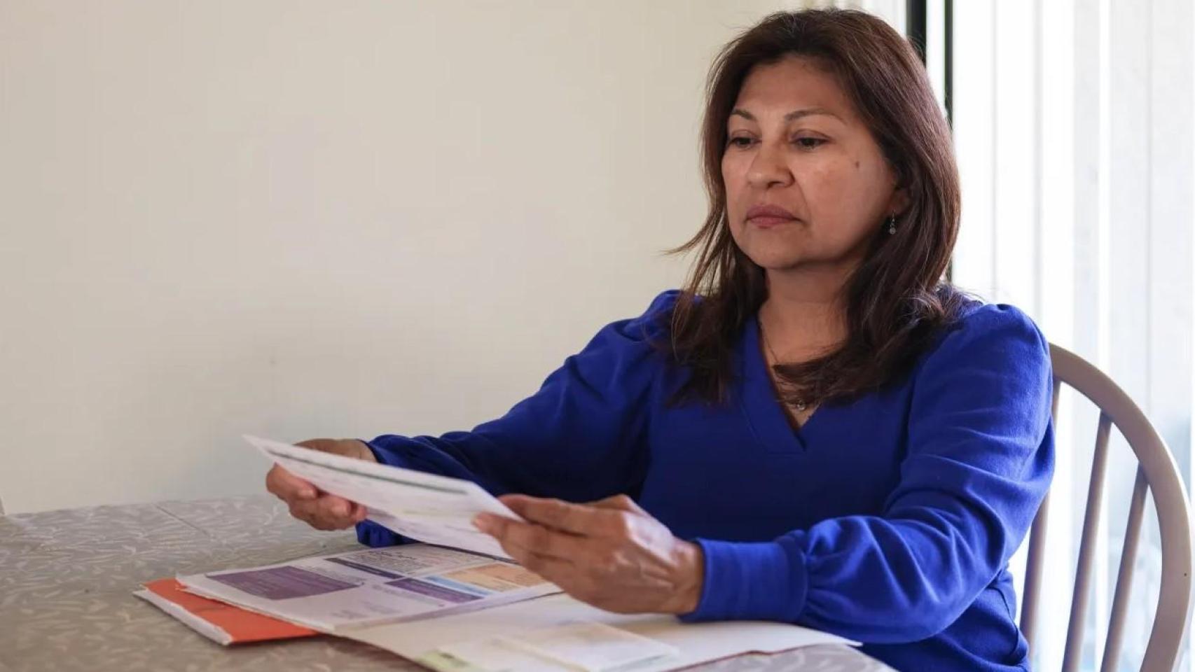 La pesadilla de Lorena en EEUU: endeudada y sin cobertura sanitaria por no pagar a su seguro un céntimo más al mes
