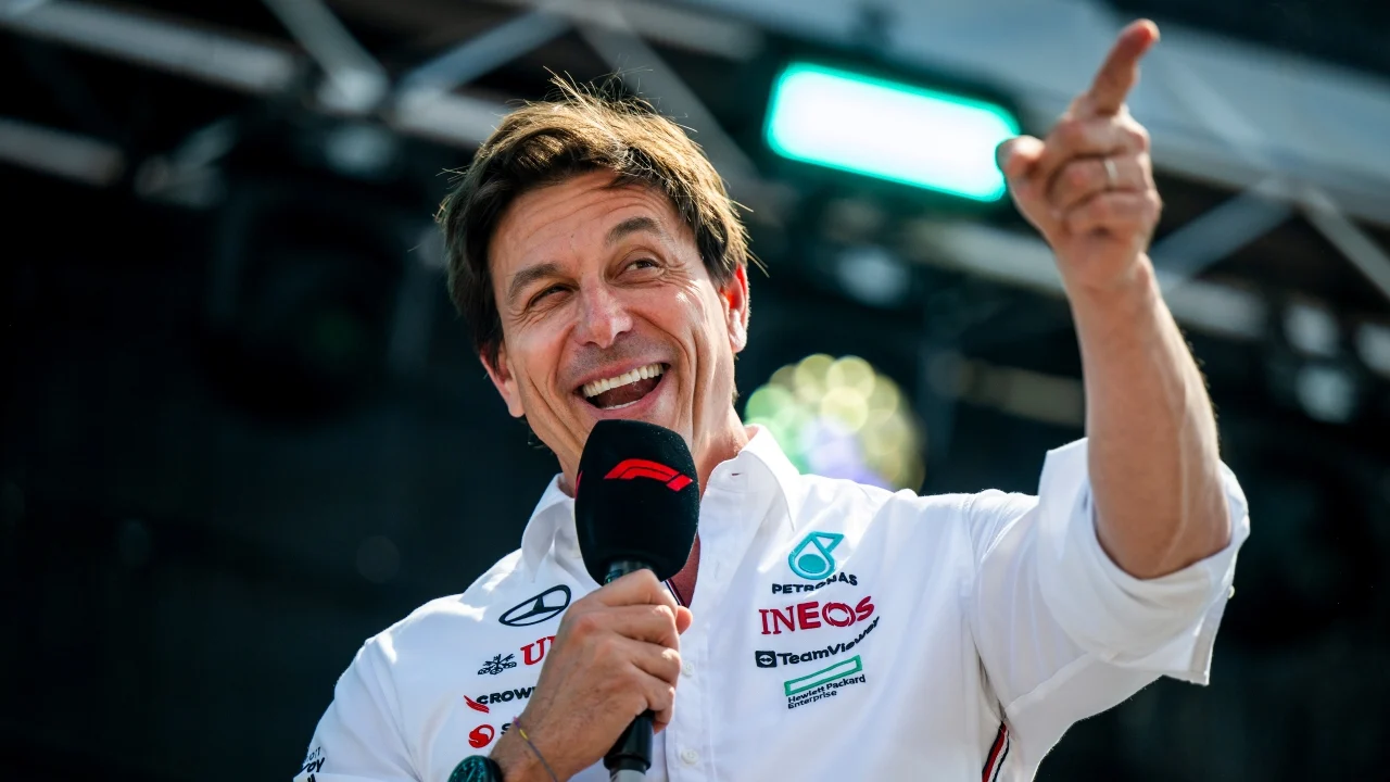 Toto Wolff revela que estuvo a punto de despedir a Hamilton y a Rosberg de Mercedes "por no cumplir sus valores"