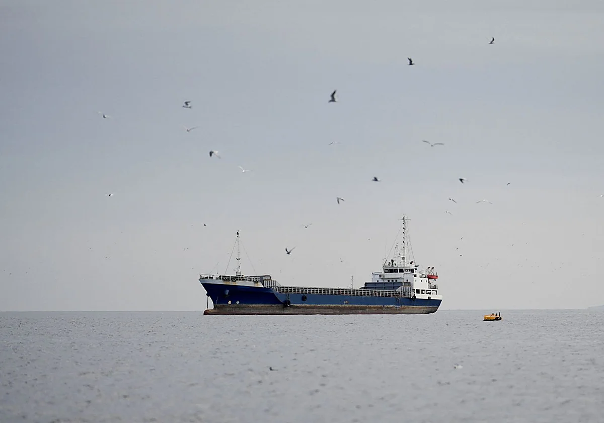 Trump activa el bloqueo naval sobre Irán en Ormuz: «Si un barco se acerca será eliminado inmediatamente»