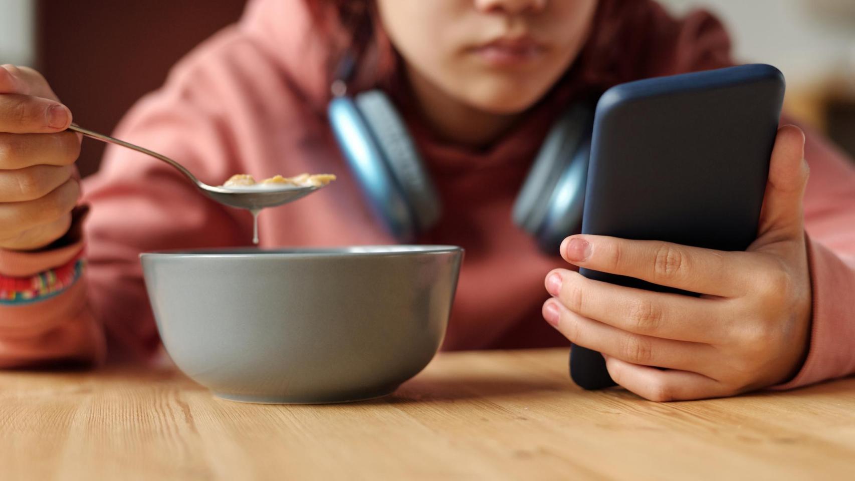 Instagram endurece los filtros de menores antes de las medidas del Gobierno: "Viene bien el feedback de padres"