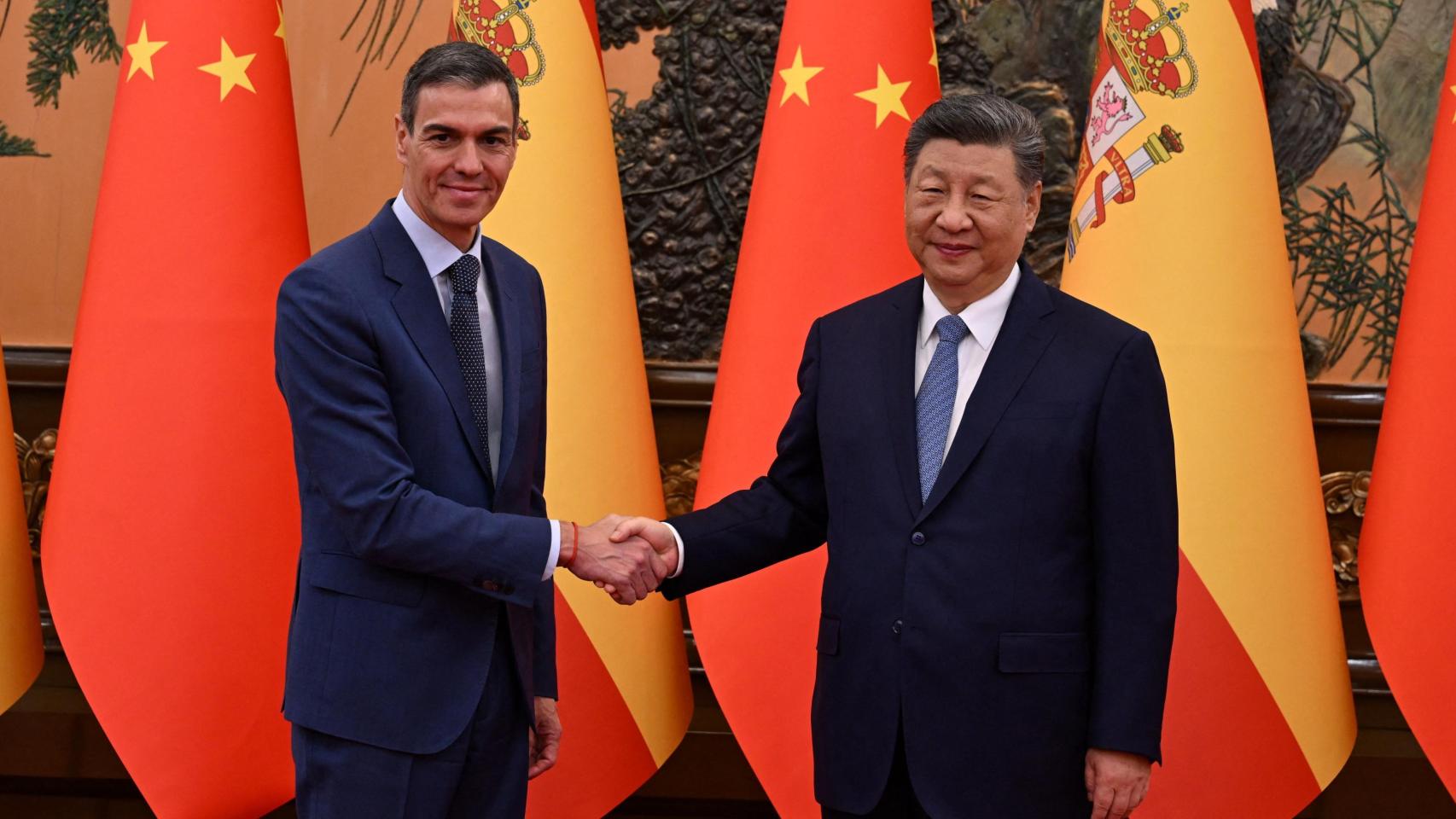 Sánchez pone a España en la órbita de China: pide a Europa "estrechar lazos" para crear un "orden multipolar más estable"
