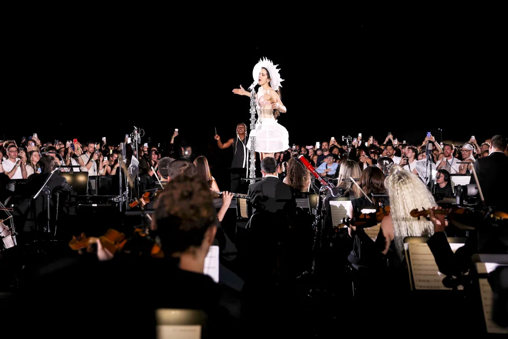 Rosalía, profeta en su tierra con 'Lux Tour'