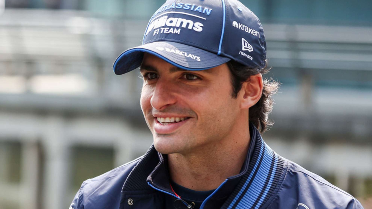 "Sainz es fantástico, le daría mi puesto"