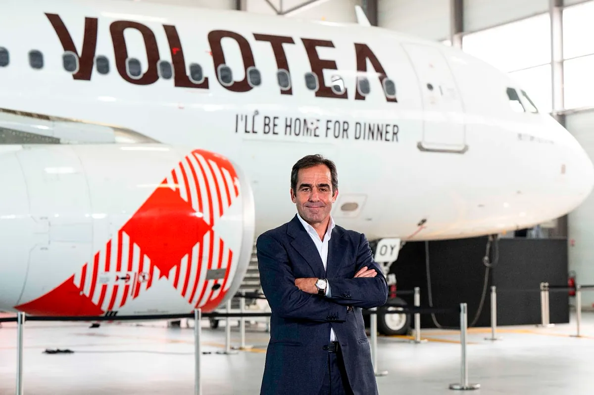 Volotea comienza a cobrar en algunos vuelos hasta 14 euros por el alza del combustible