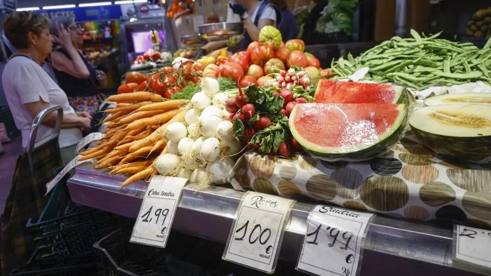 La inflación tocará el 4% en 2026 por la guerra de Irán con los alimentos frescos disparados: subirán un 5,6%