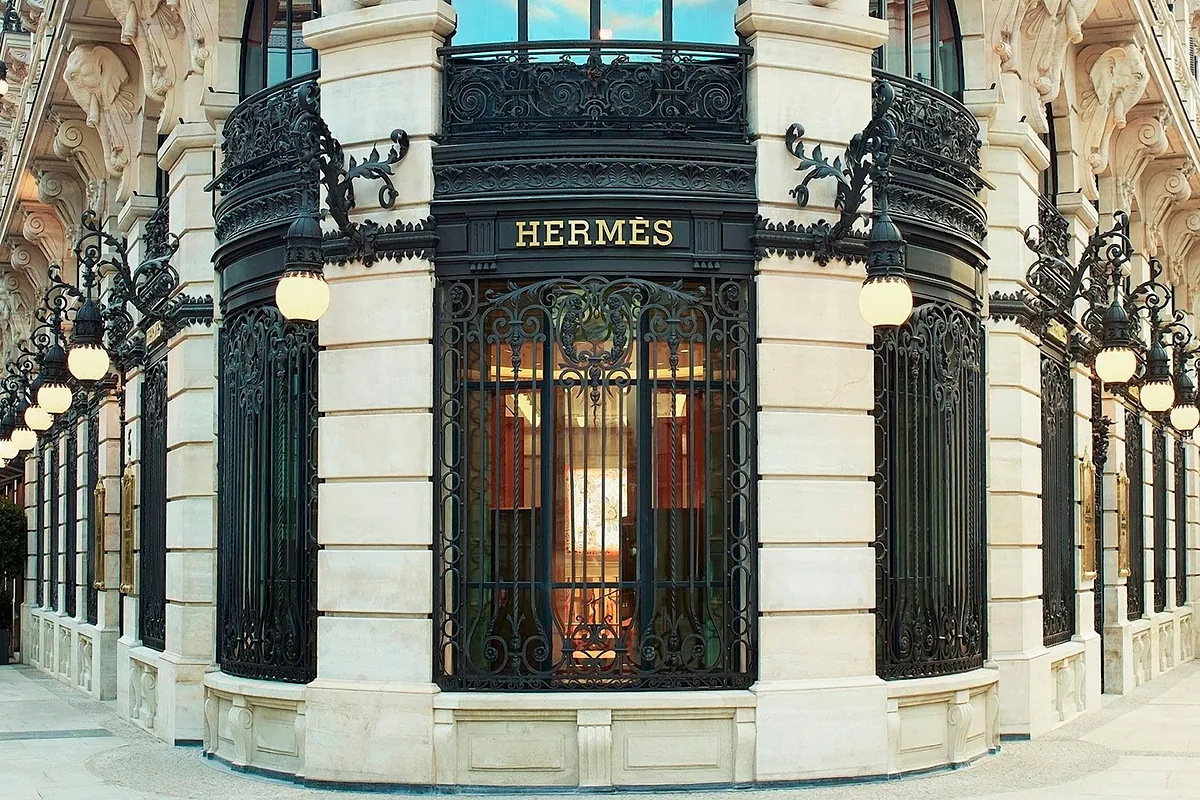 Hermès se desploma en Bolsa por el impacto de la guerra en sus cuentas