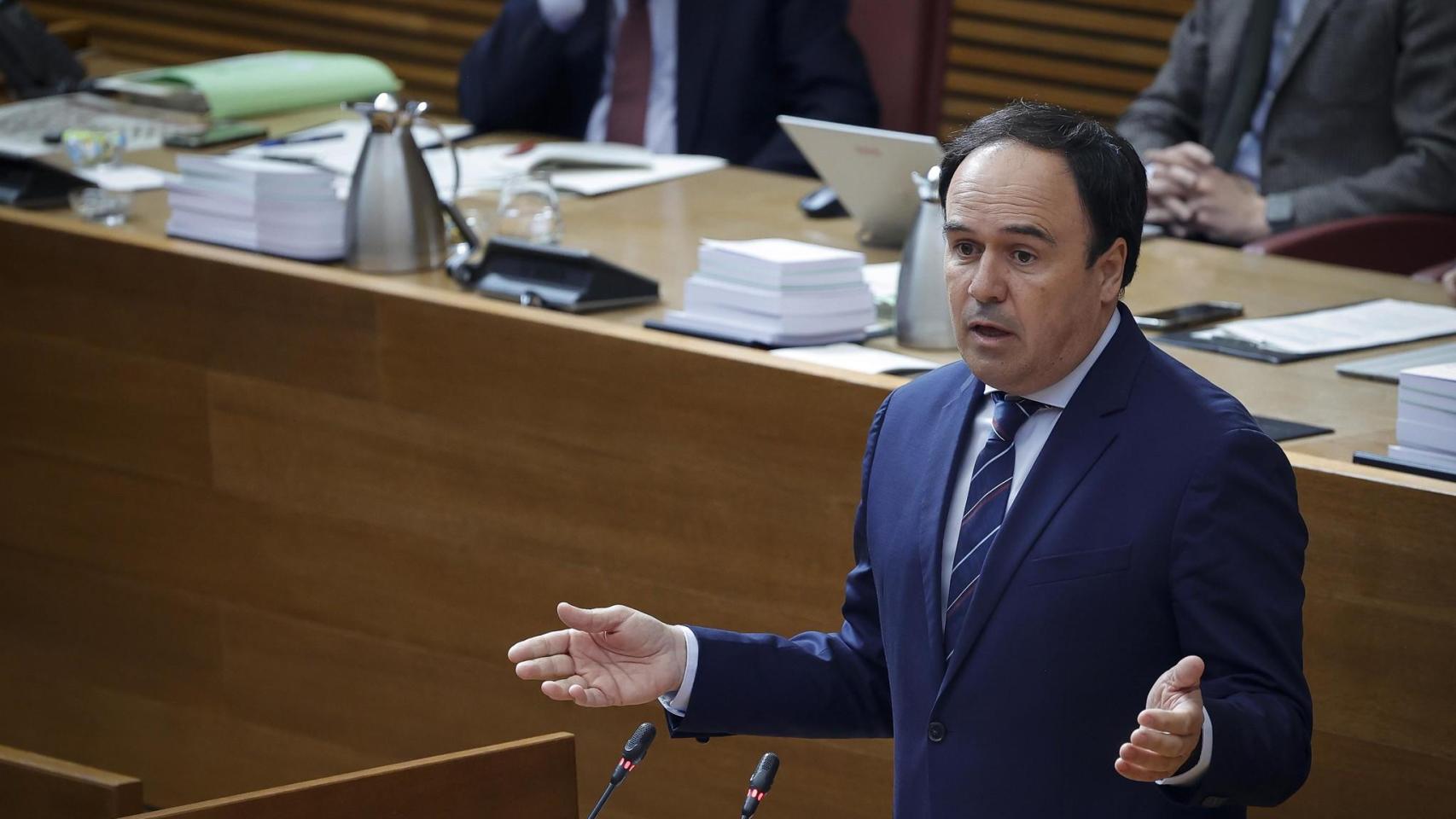 La Generalitat recurrirá la regularización de inmigrantes: acusa al Gobierno de no reforzar los medios de las autonomías