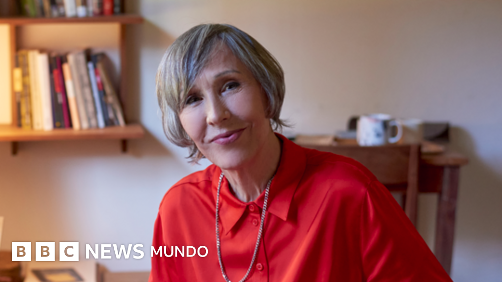 "Mi niñera era una espía de la KGB y descubrí que envenenó a su marido en el sillón donde me daba la leche"