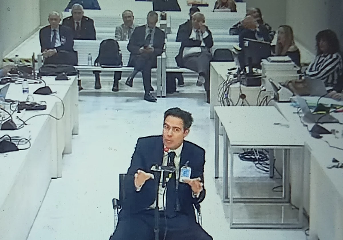 Un notario valida el acta que incrimina al exministro del Interior en 'Kitchen'