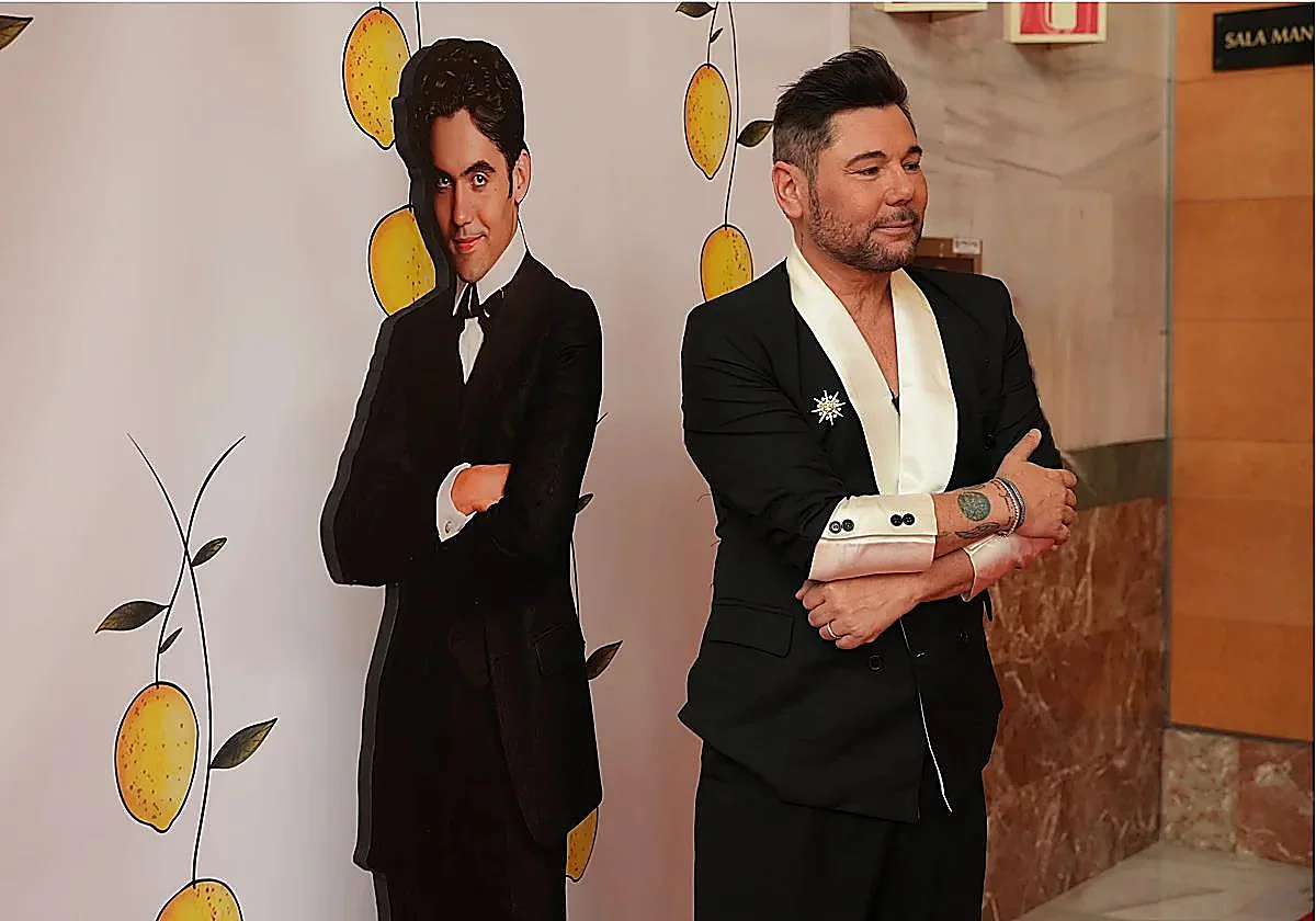 Miguel Poveda descubre unos versos inéditos de Lorca