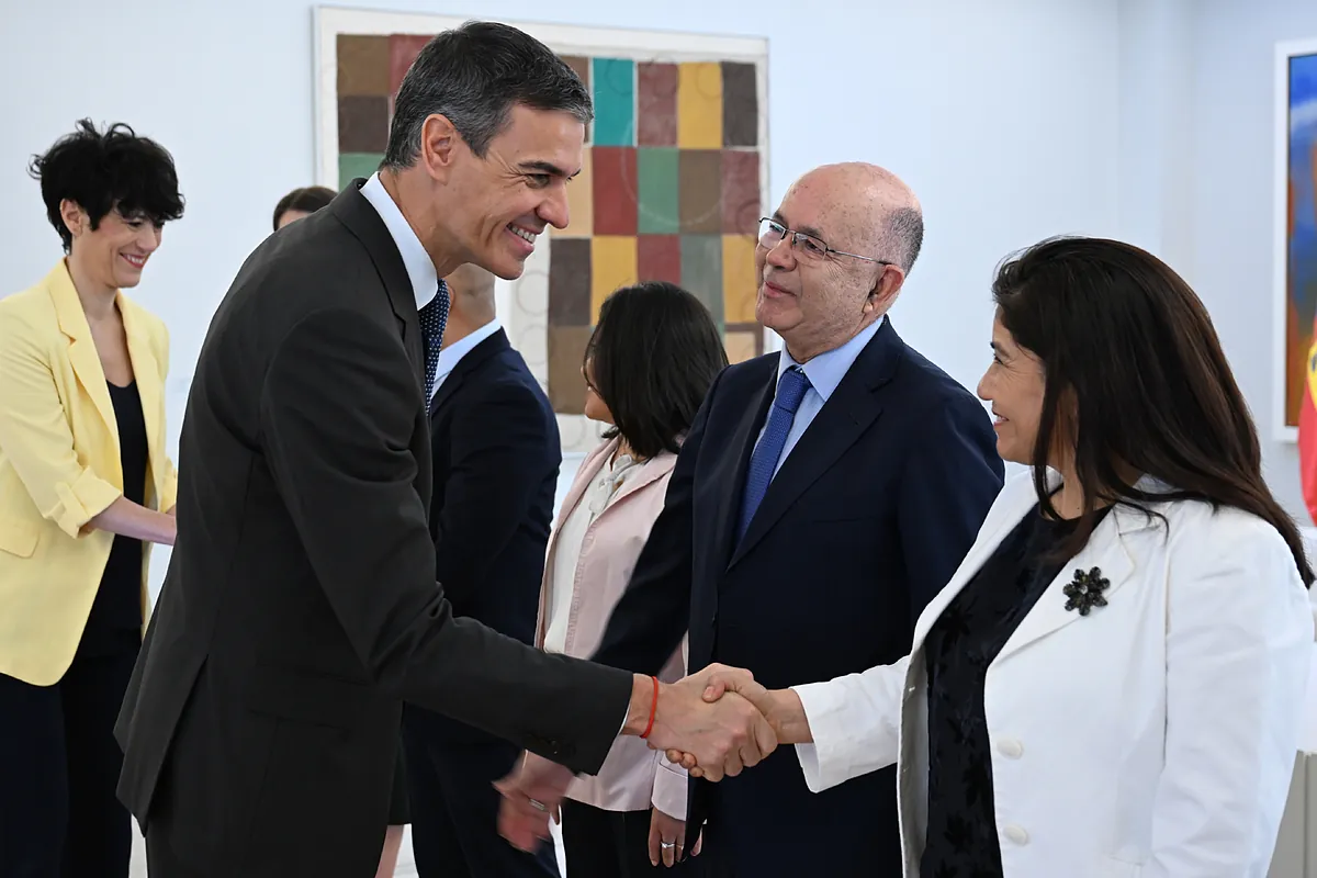 En torno a los "sin papeles"