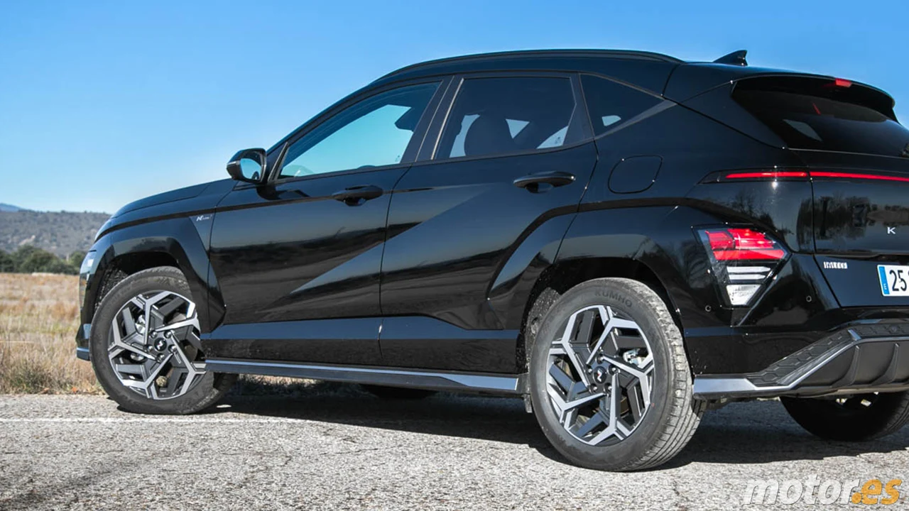 6.000 € de rebaja y un motor híbrido a la altura de Toyota, este SUV que arrasa en ventas te hará olvidar a los coches chinos