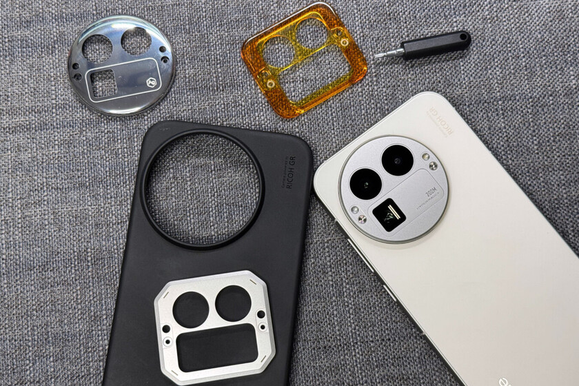 Si lo compras te llevas un módulo de cámaras. Así es la nueva oferta en este móvil con gran potencia y autonomía