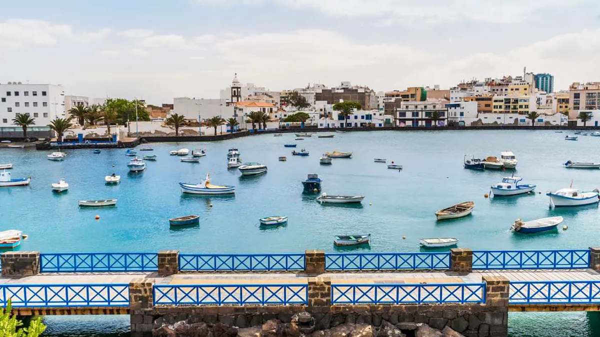 Lanzarote presume del paseo marítimo más largo de Europa: 26 kilómetros