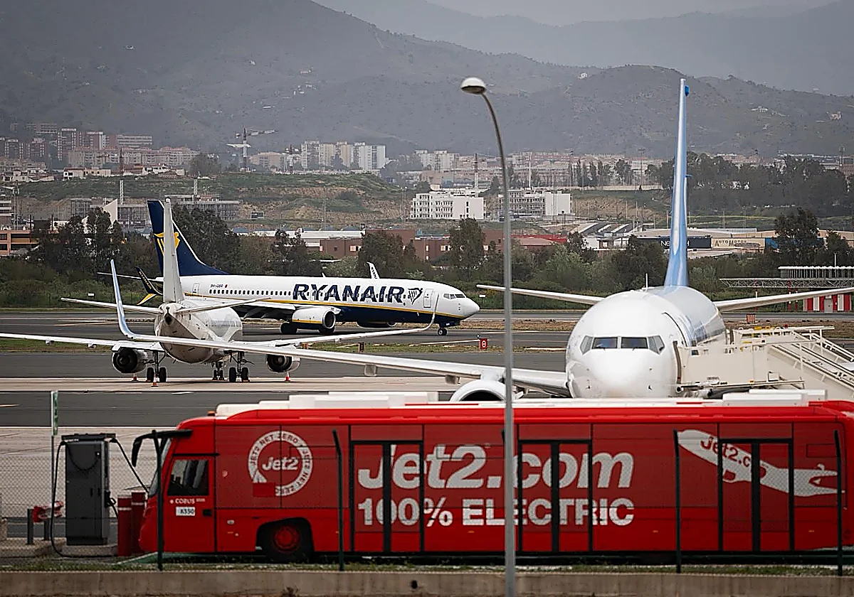 Do flights at Malaga Airport depart on time?