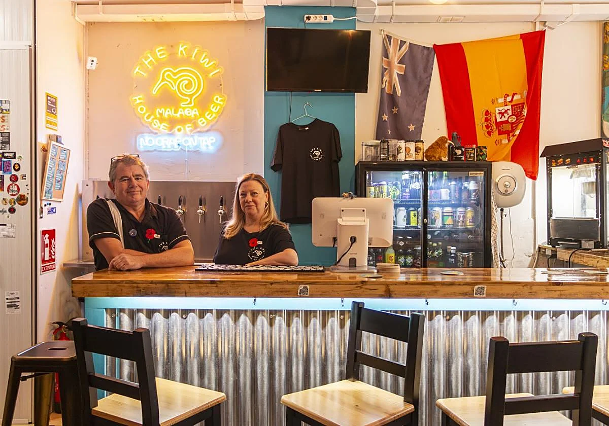 Charitable Kiwis in Malaga city centre