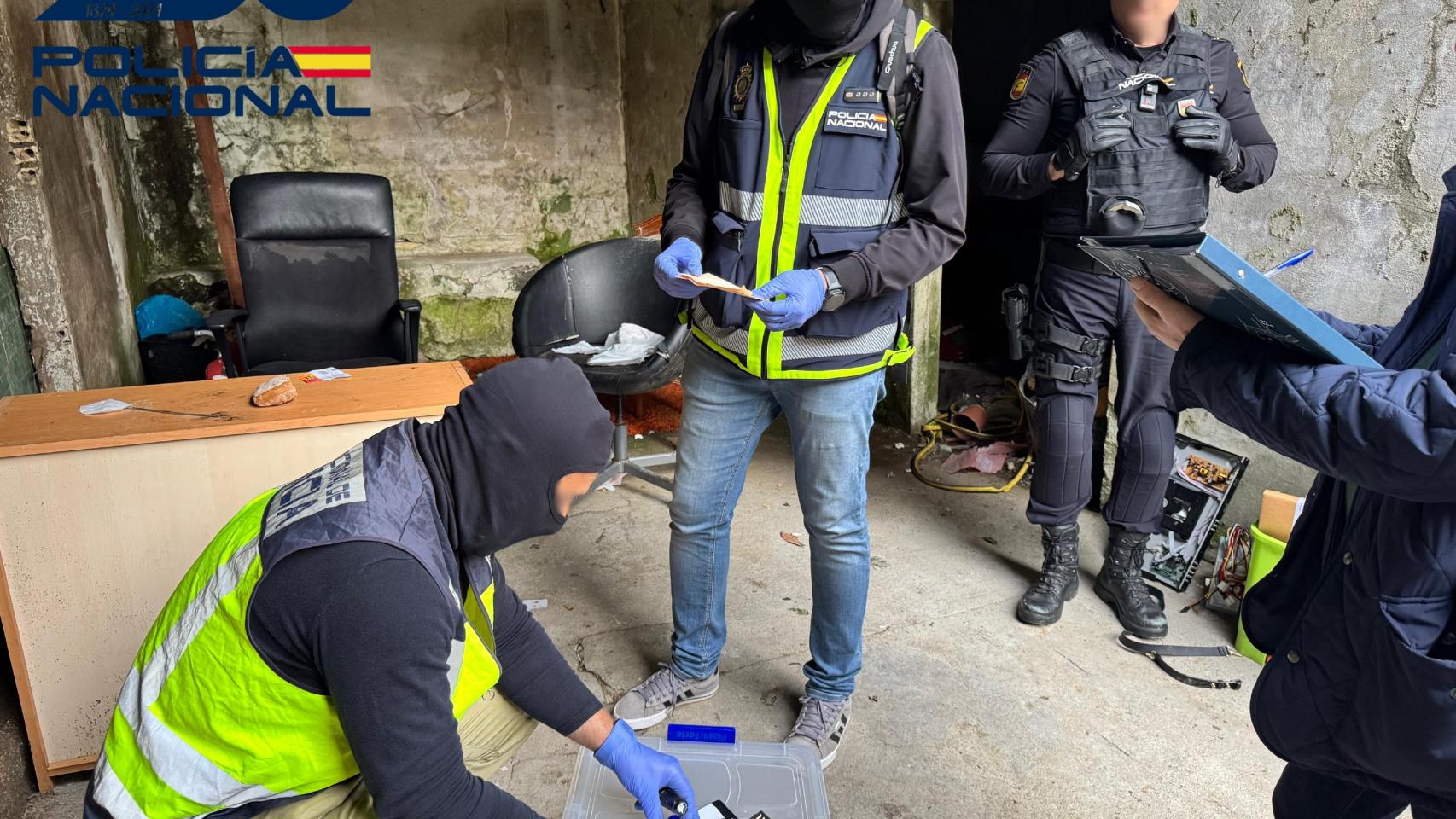 Operación antidroga en Vigo: tres detenidos y registros en una casa ocupada en A Miñoca y en Coruxo