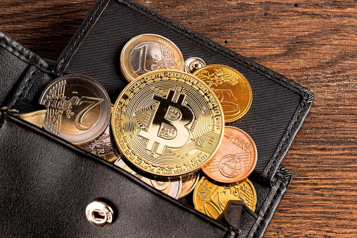 Cae en Palma una red que blanqueó millones de euros de una macroestafa con criptomonedas