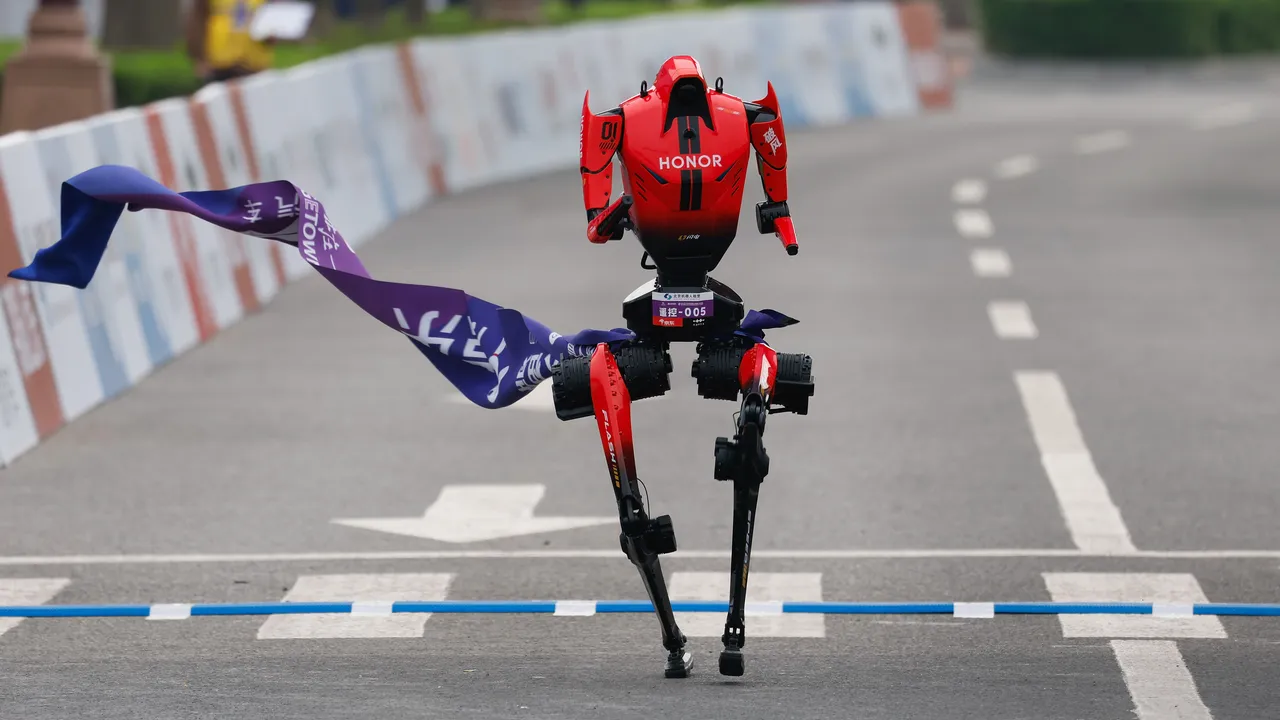 En China, un robot acaba de romper el récord humano del medio maratón