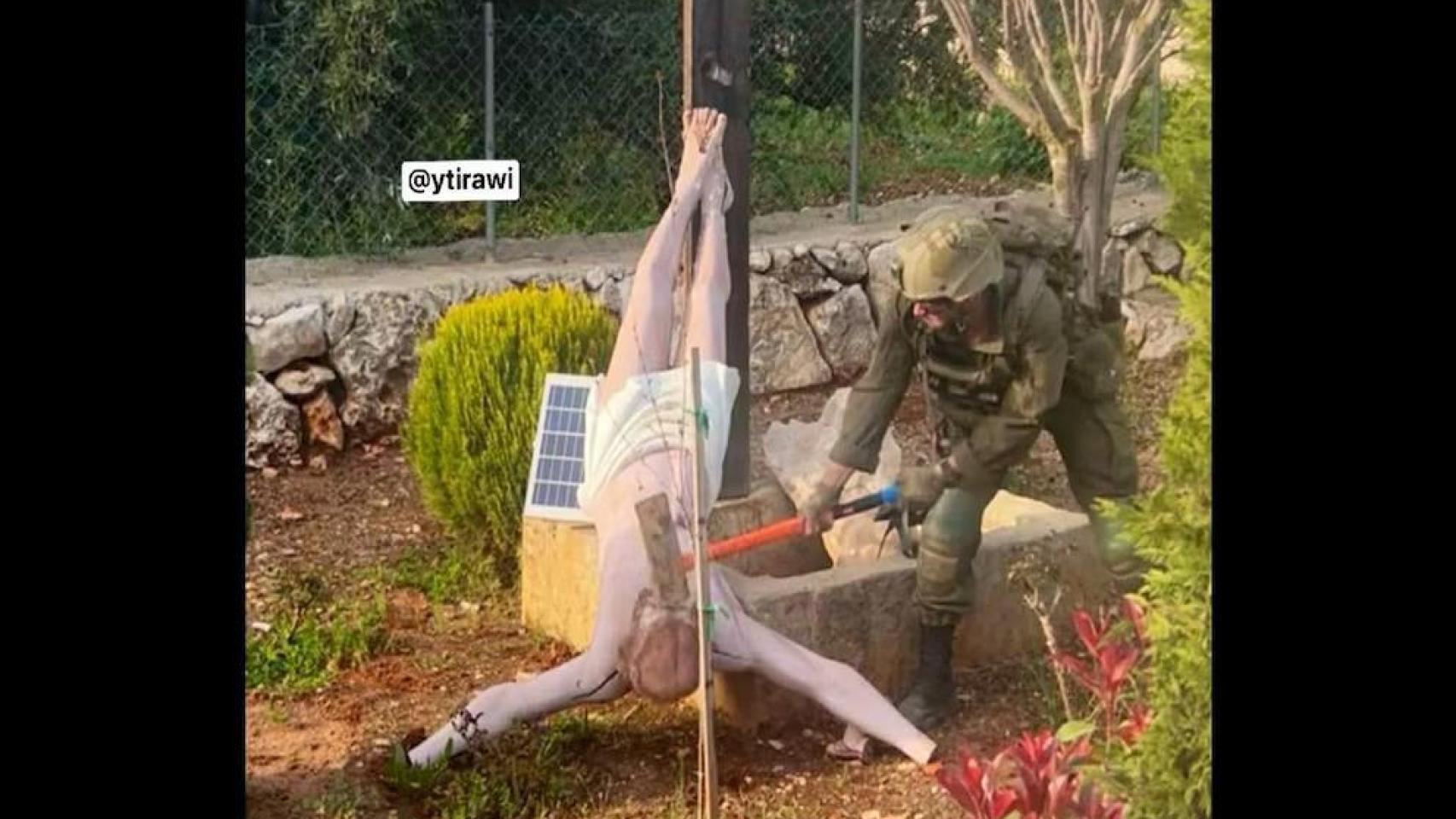 Israel abre una investigación tras la difusión de una imagen de un militar israelí golpeando una imagen de Cristo en Líbano