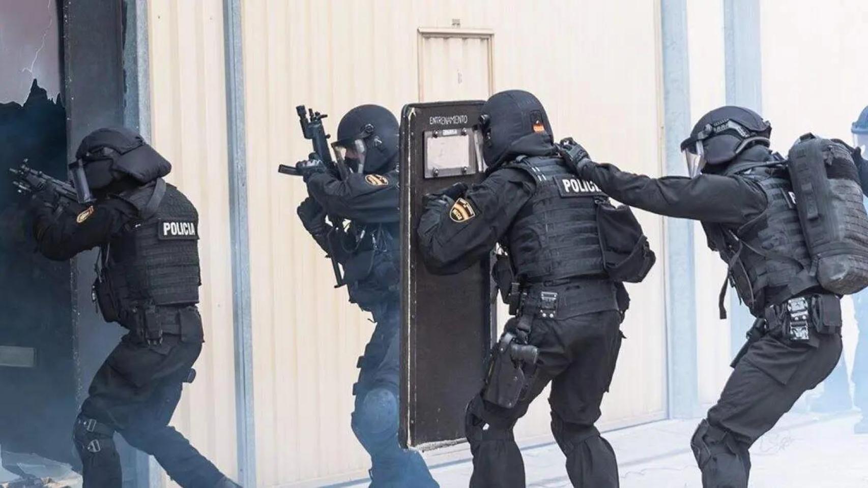 Muere un agente del GEO en Guadalajara al dispararse de manera accidental con su arma en la pierna