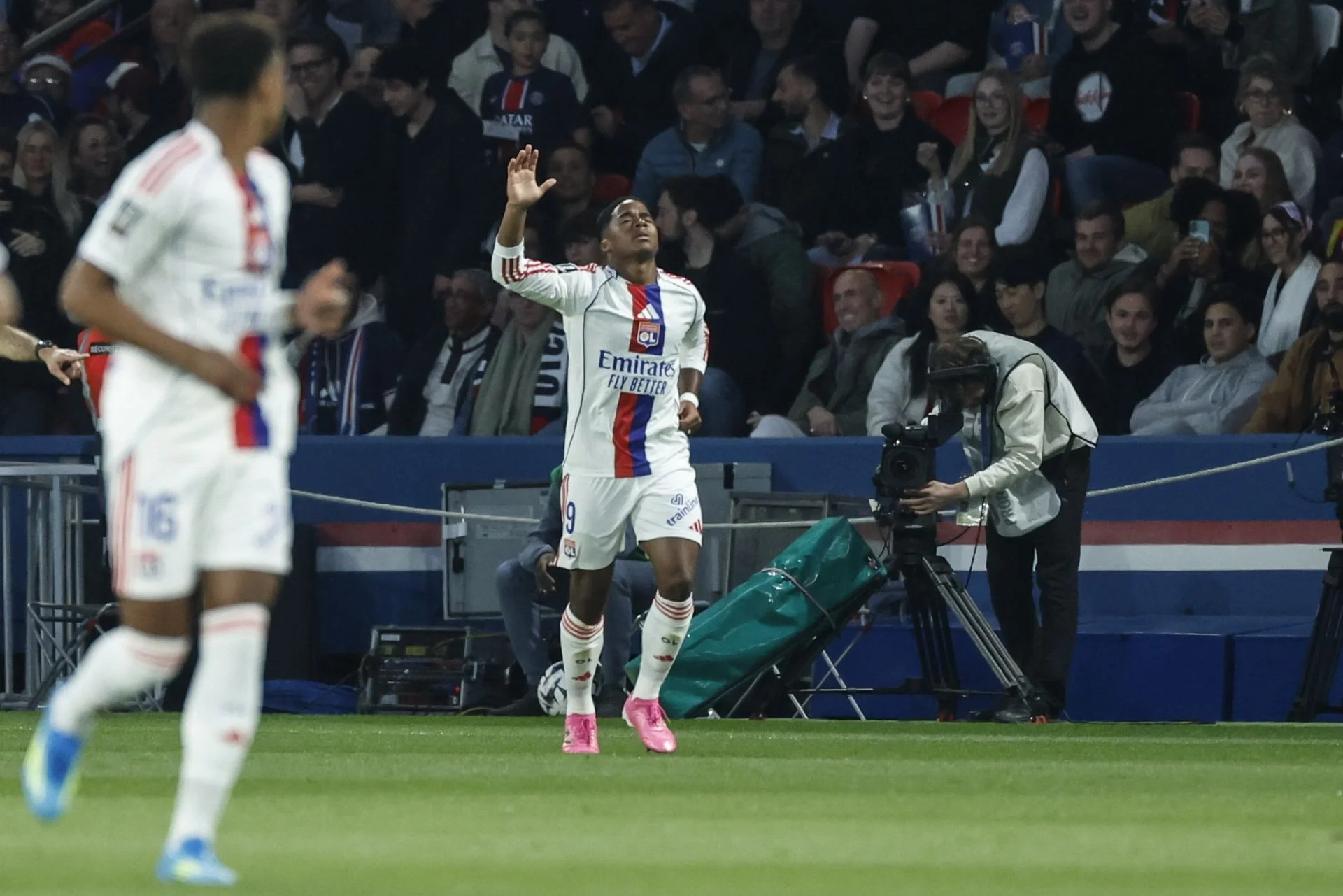 Endrick reclama su hueco en el Real Madrid desde el exilio