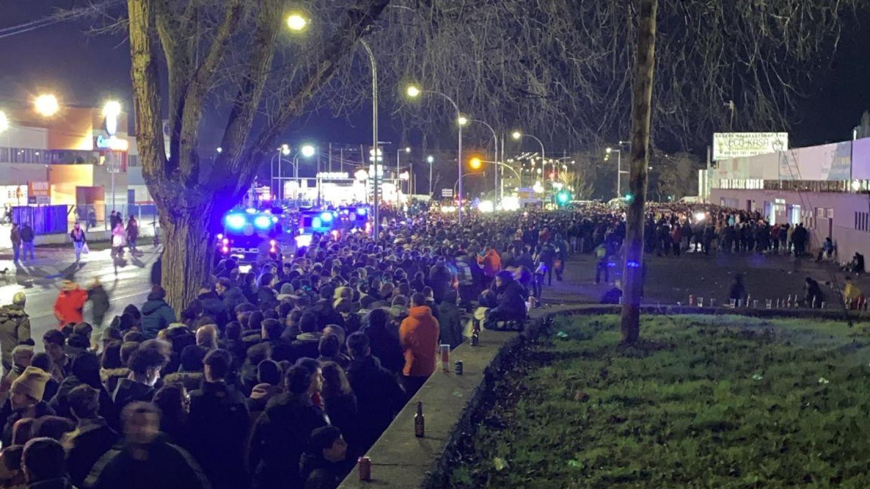 Se retrasa media hora el inicio del Guadalajara - Barça de Copa del Rey por problemas en la grada supletoria