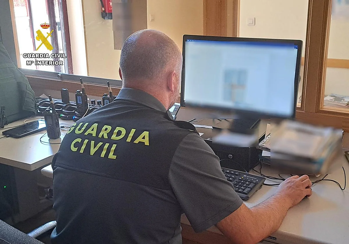 Four-year-long online romance scam: couple defrauds Chiclana resident of over 37,000 euros