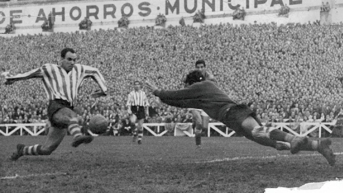 Las botas de Zarra: "La segunda cabeza de Europa"