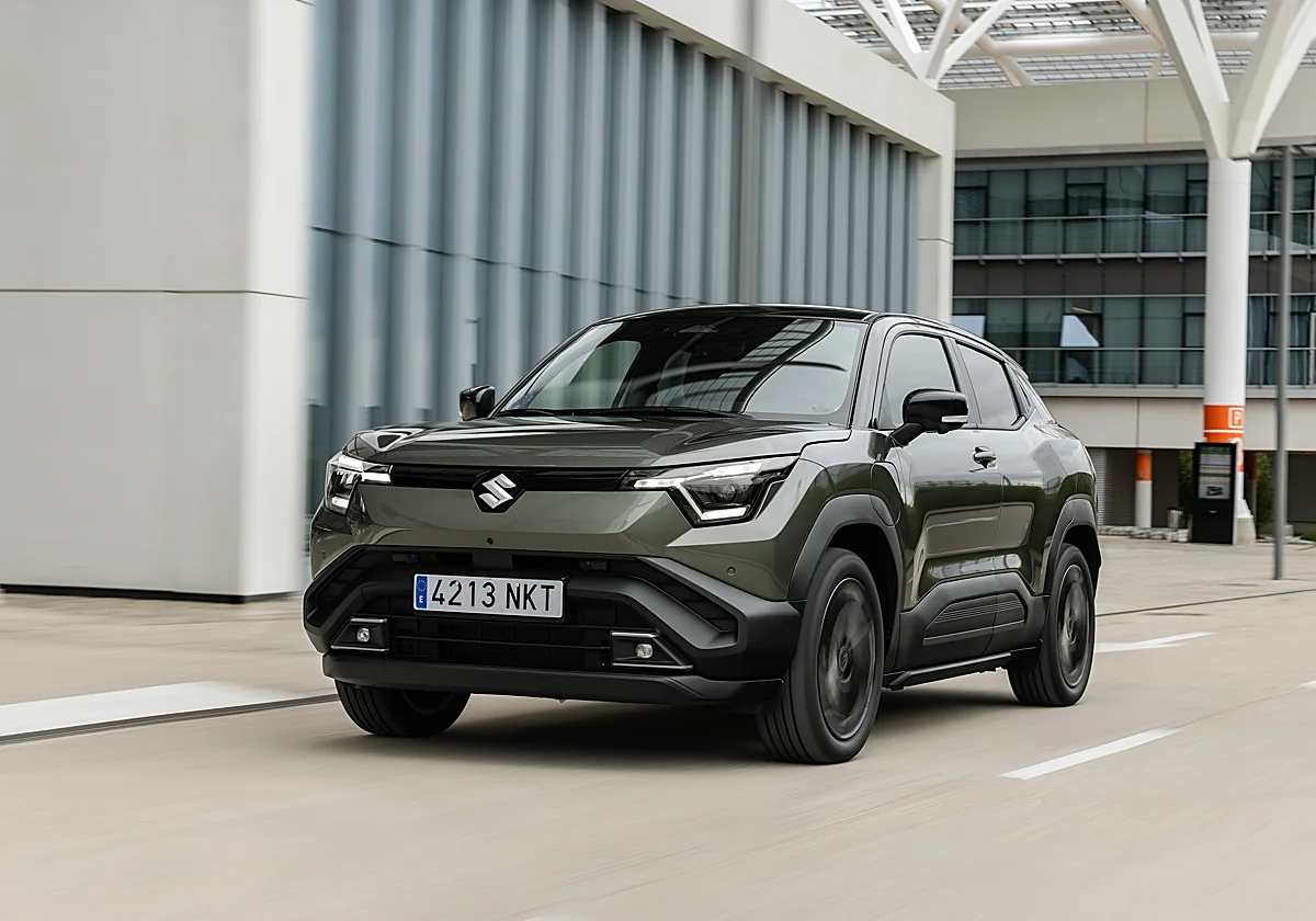 Suzuki entra en la carrera eléctrica con el eVitara