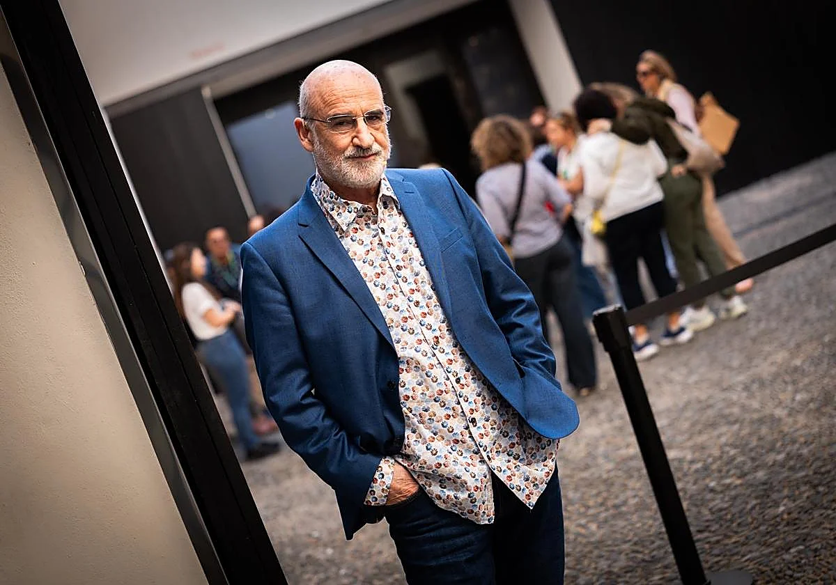 Fernando Aramburu: «Aunque ETA no exista, existen las víctimas y merecen más respeto»