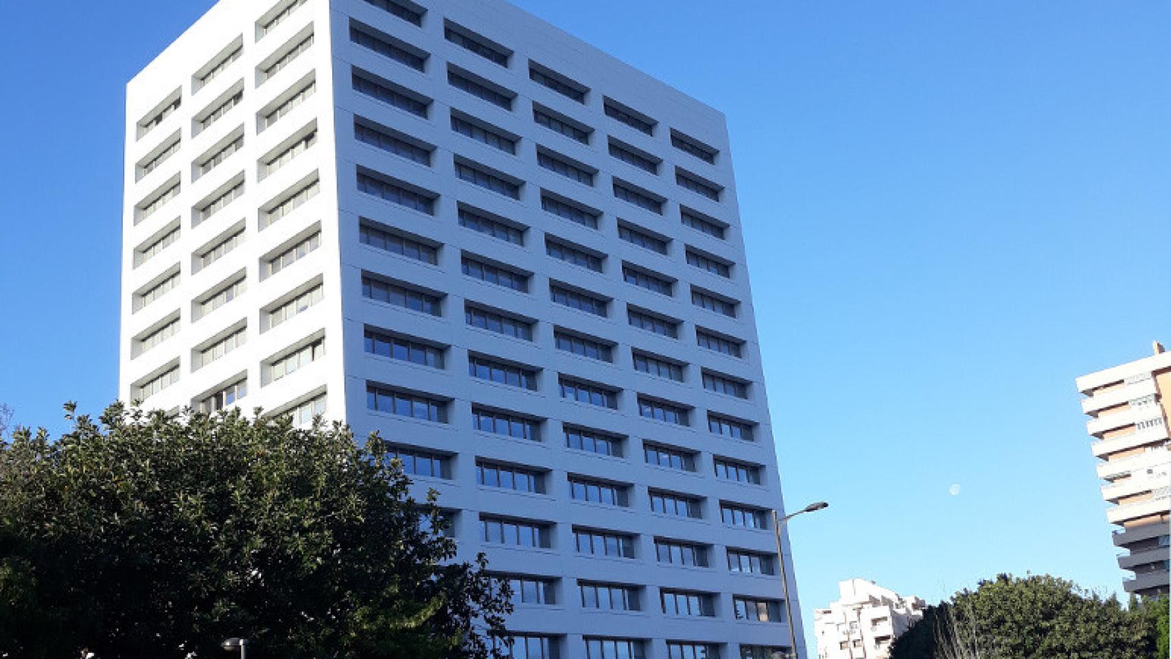 Así cambiará por dentro el viejo 'Edificio Negro' de Málaga: 20 millones para borrarlo y empezar de nuevo