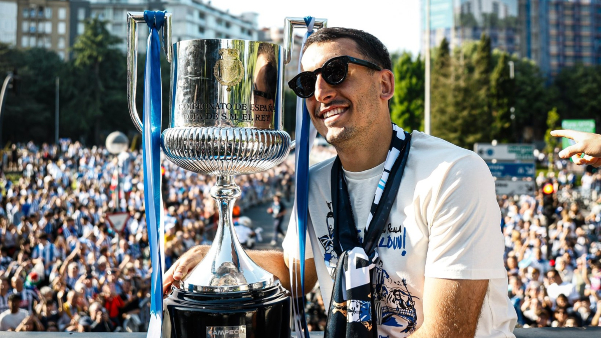 Oyarzabal cumple 29 años como ídolo total