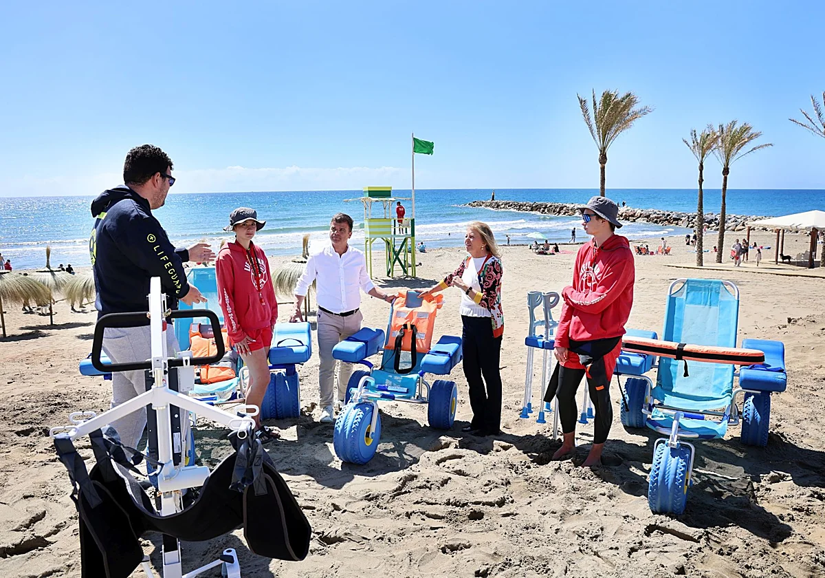 Assisted bathing points on Marbella's beaches: did you know there are nine?