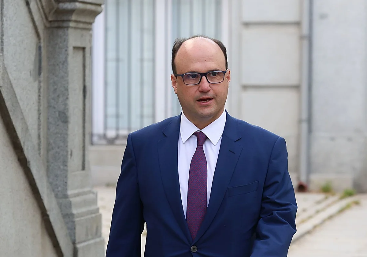 El exjefe de Gabinete de Maroto afirma que De Aldama acudió a una reunión que «cerró» la ministra