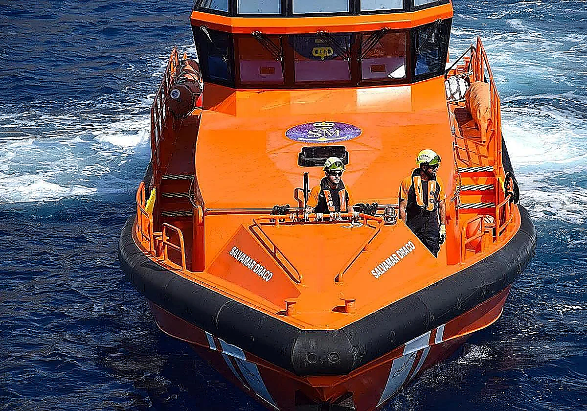 Boat located off Spain's Mediterranean coast with three dead and two survivors