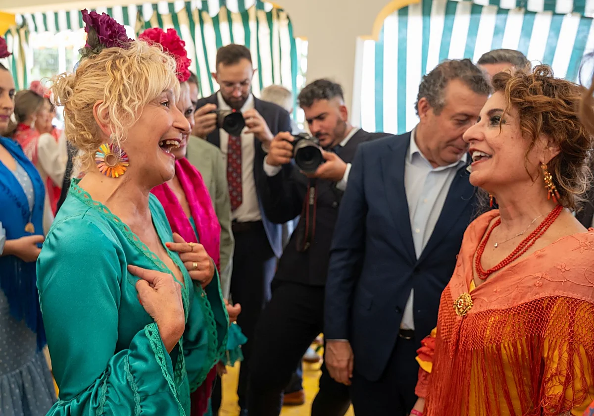 María Jesús Montero afea a Juanma Moreno que se crea ganador antes de votar