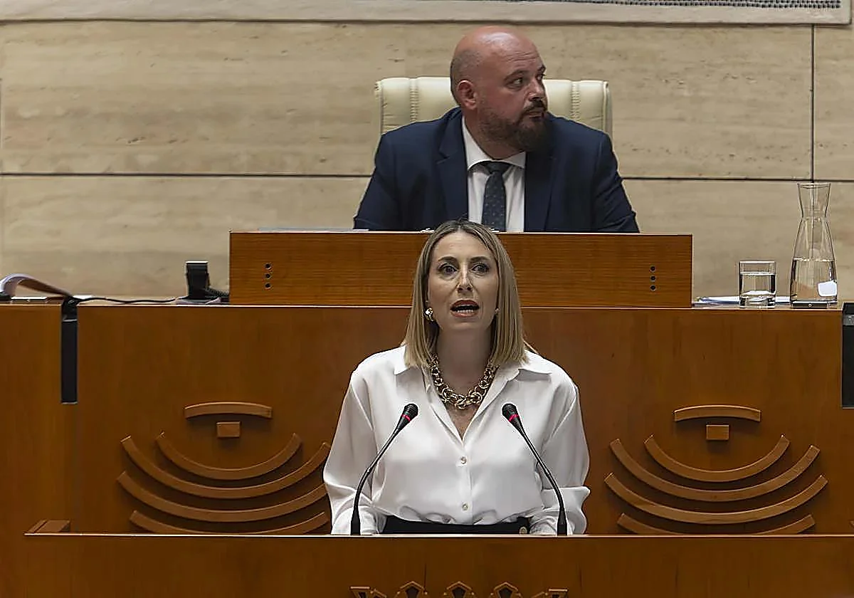 Guardiola defiende la legalidad del pacto con Vox: «Mi Gobierno jamás va a incumplir la ley»