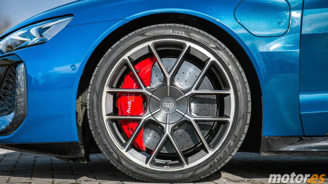 Audi llama a revisión casi 100.000 coches eléctricos de más de 70.000 euros por un fallo en los frenos