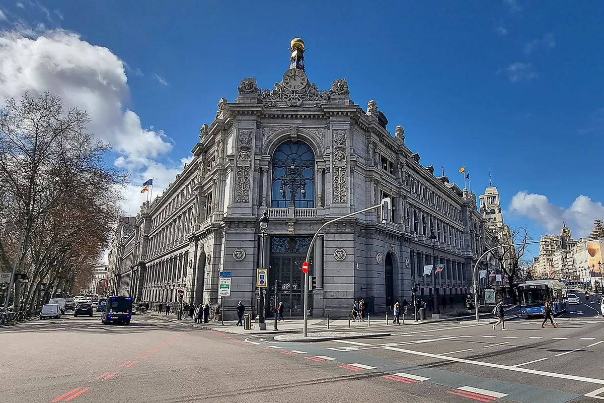 La deuda pública se modera al 101,2% del PIB en febrero, aunque su importe alcanza máximos de 1,723 billones