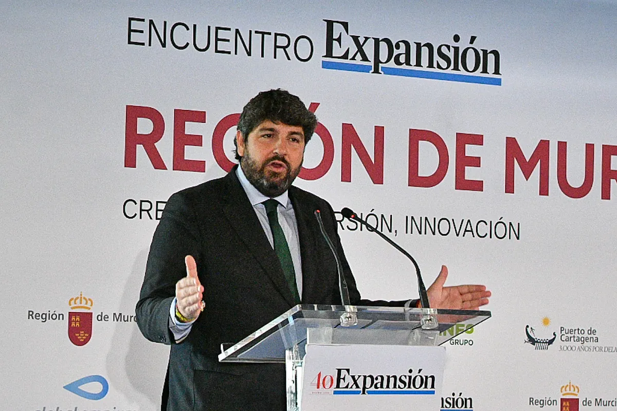 López Miras: "España no tiene consistencia para responder" por la debilidad del Gobierno