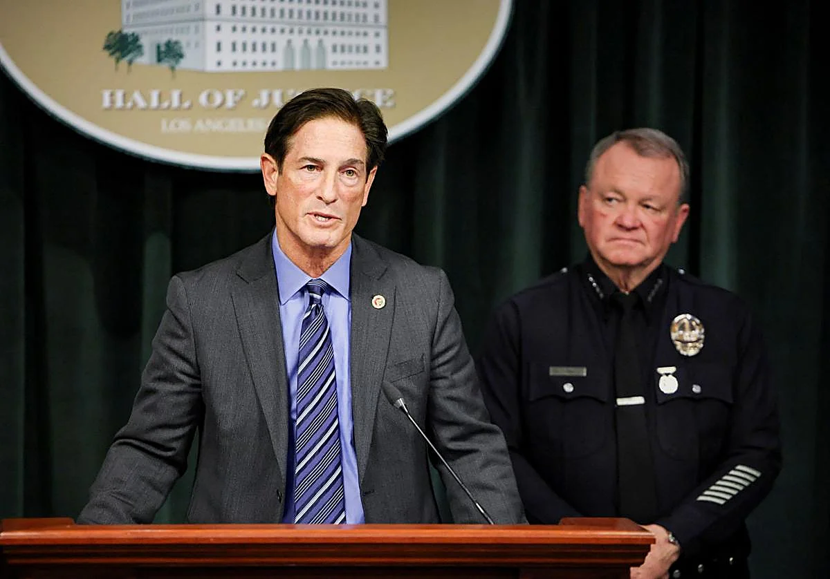 La Fiscalía acusa al hijo del cineasta Rob Reiner de dos cargos de asesinato