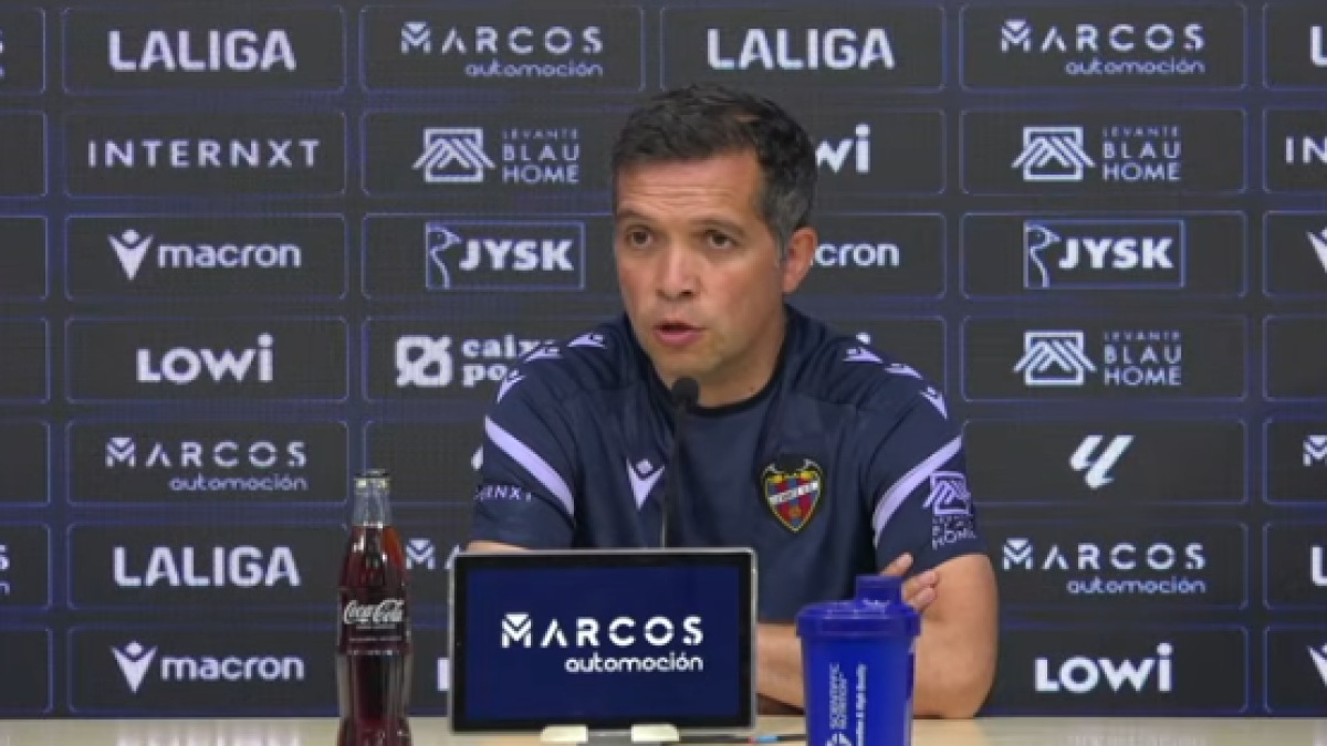 Luís Castro: "Estamos muy cerca del objetivo, no podemos mirar otra cosa que no sea mañana"