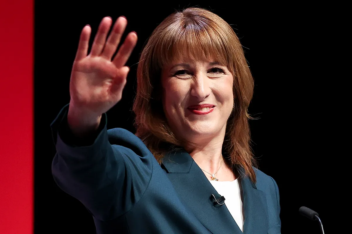 El Gobierno inglés busca el apoyo de Santander y cinco bancos más en plena crisis interna y por Irán