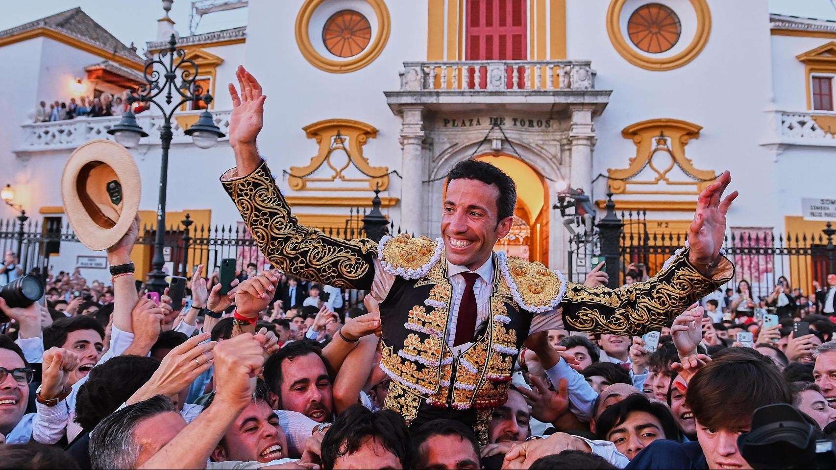 Puerta del Príncipe para David de Miranda tras un nuevo idilio con un gran 'Secretario' de El Parralejo... y con Sevilla