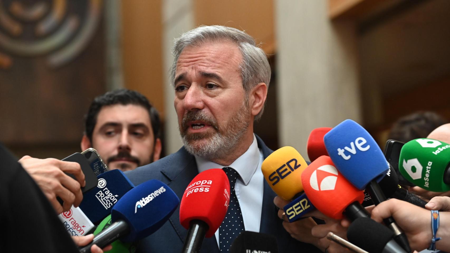 El PP refuta a Vox: extranjeros con arraigo tendrán el mismo derecho que los españoles al aplicar la "prioridad nacional"