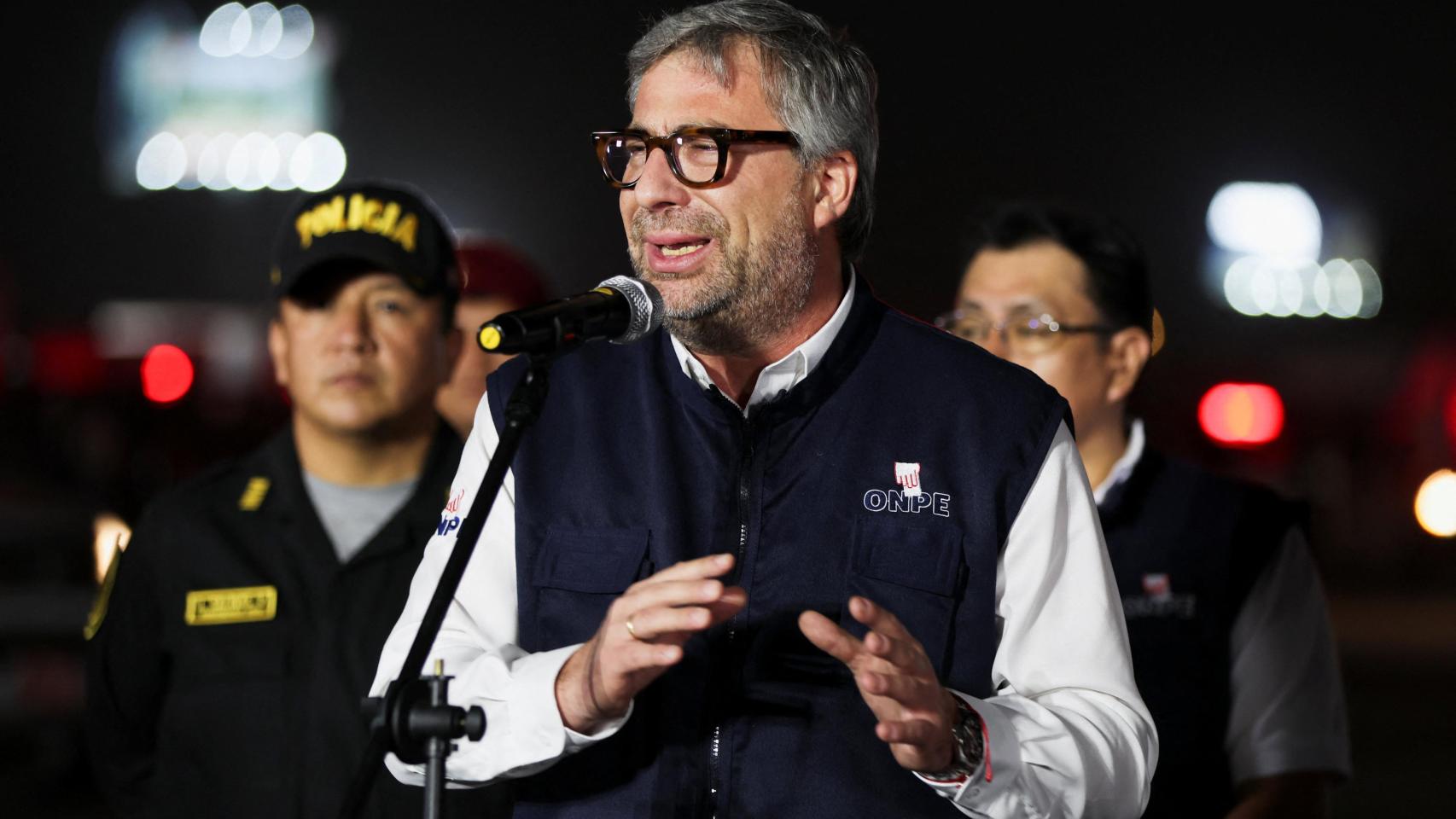 La Fiscalía de Perú pide detener al organizador de las elecciones generales, Piero Corvetto, por presuntas irregularidades