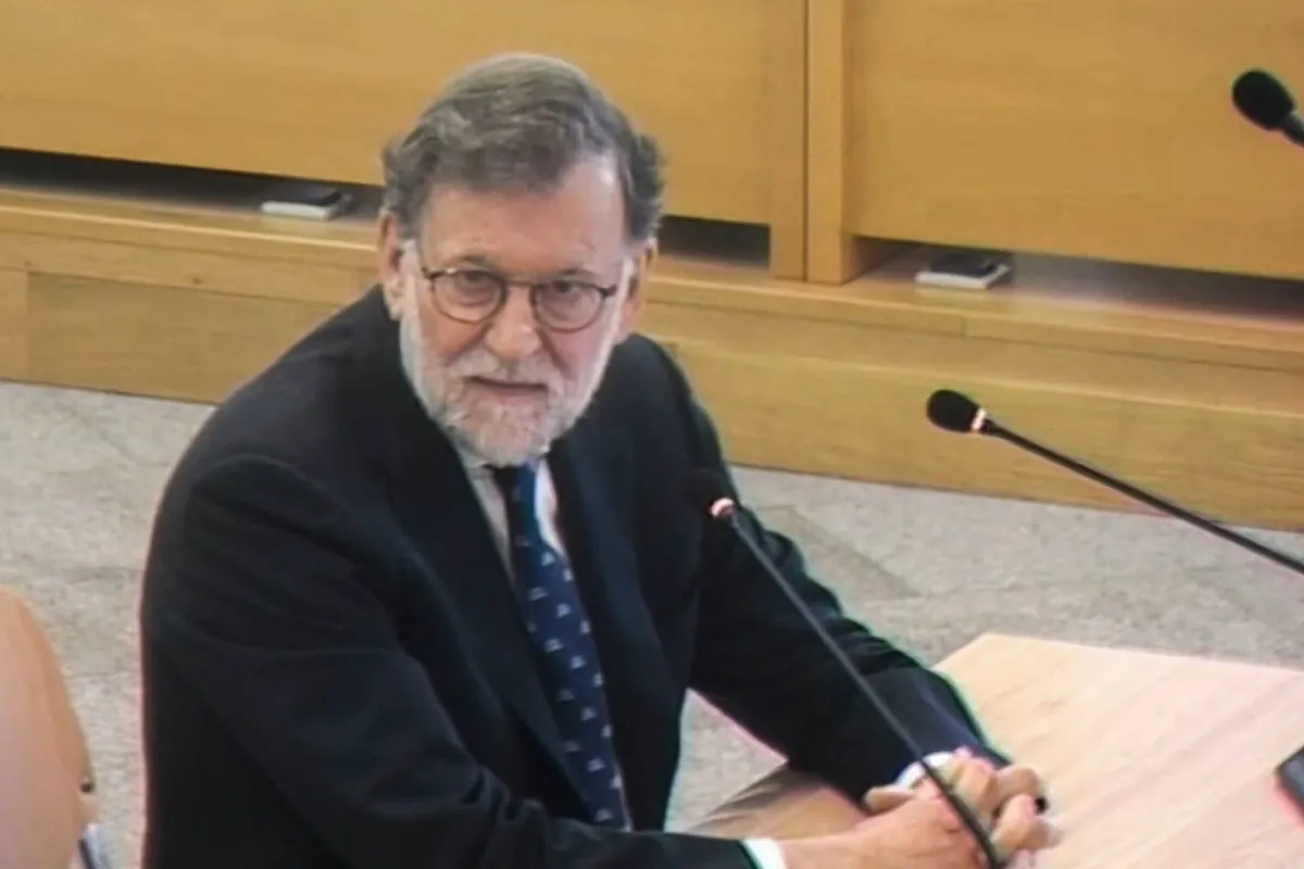 Rajoy niega una "operación política" para robar información a Bárcenas y asegura que la investigación de Gürtel fue legal